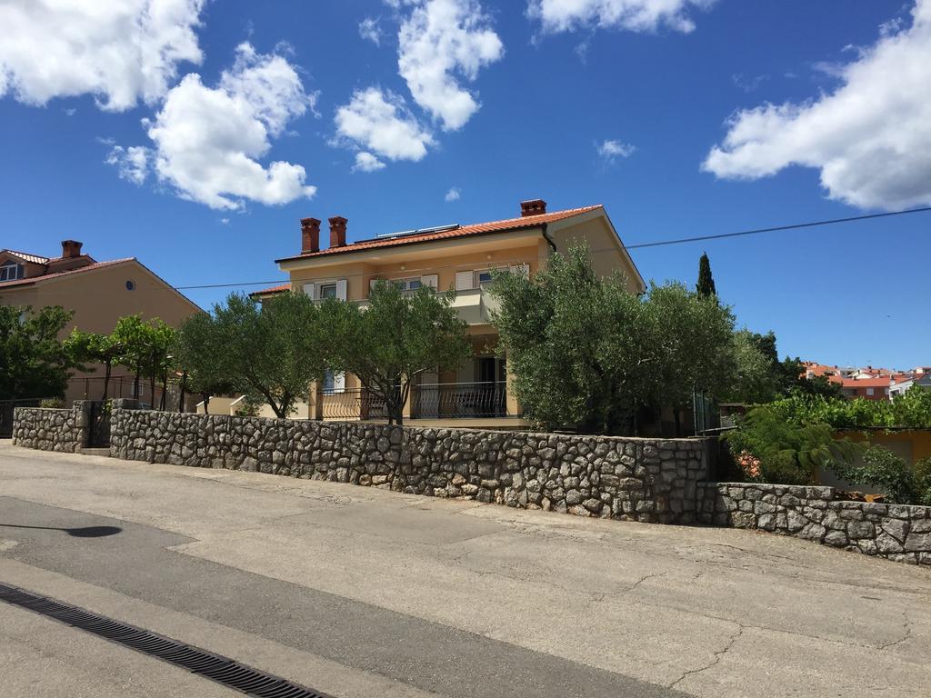 Apartments Sanbrandin Krk Town Exterior photo