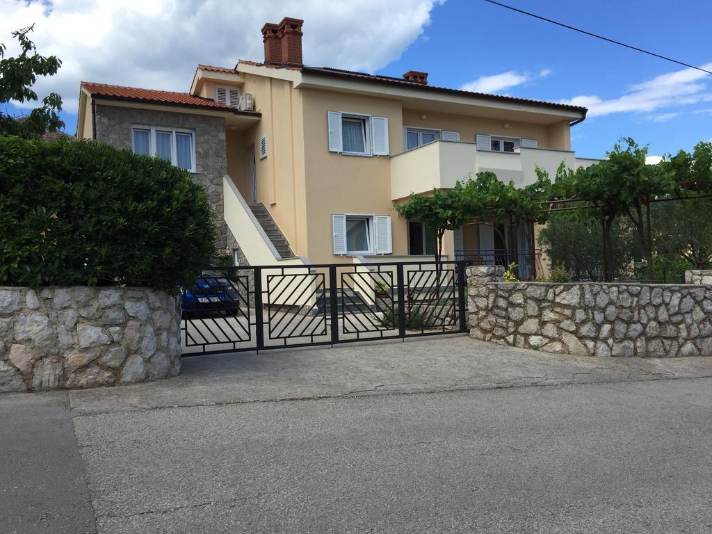 Apartments Sanbrandin Krk Town Exterior photo